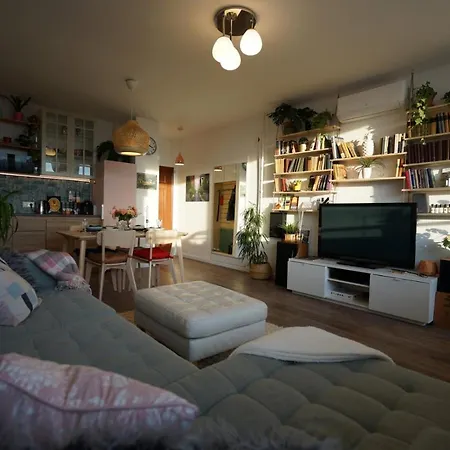 Apartment Skyline *